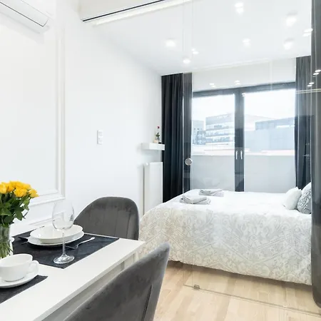 Apartment Lovely Flat Fabryczna Street Ac Free Parking Krakow