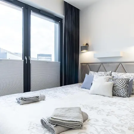 Lovely Flat Fabryczna Street Ac Free Parking شقة كراكوفيا